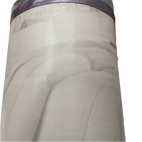 Royal Luxe Lightweight Microfiber Down Alternative Twin Comforter Hypoallergenic - Picture 4 of 7